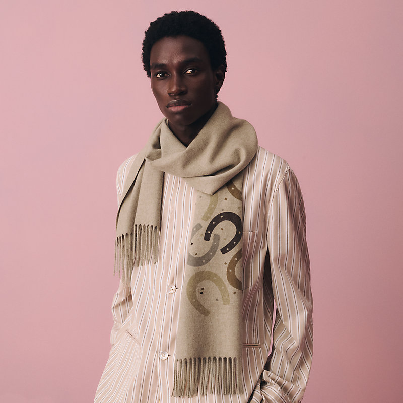 カシミヤマフラー 《マレシャル・フェラン》 | Hermès - エルメス-公式